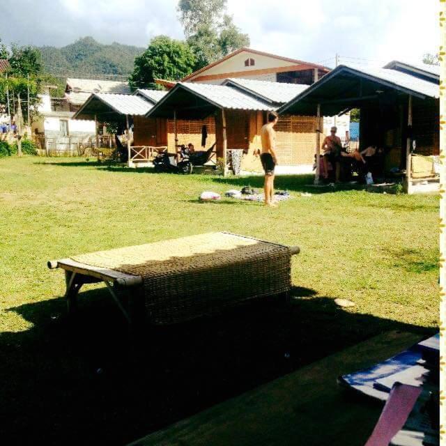 Hotel Sleepy Hut Pai Exterior foto